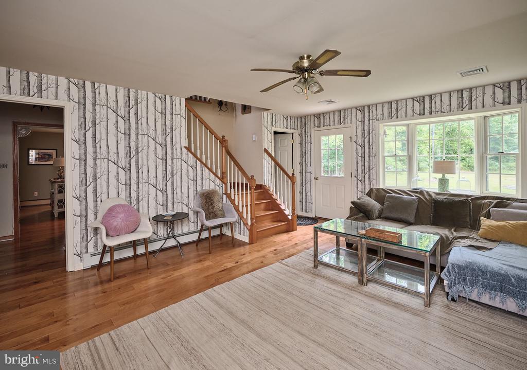 654 HARRISBURG SCHOOL ROAD