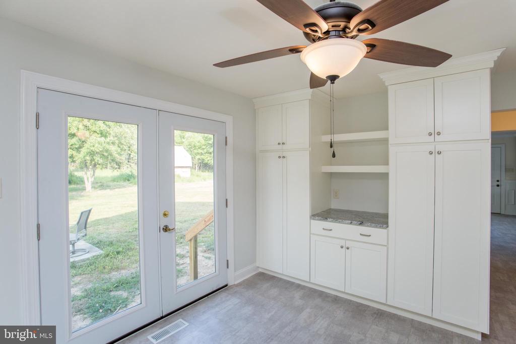 275 PARK DRIVE W