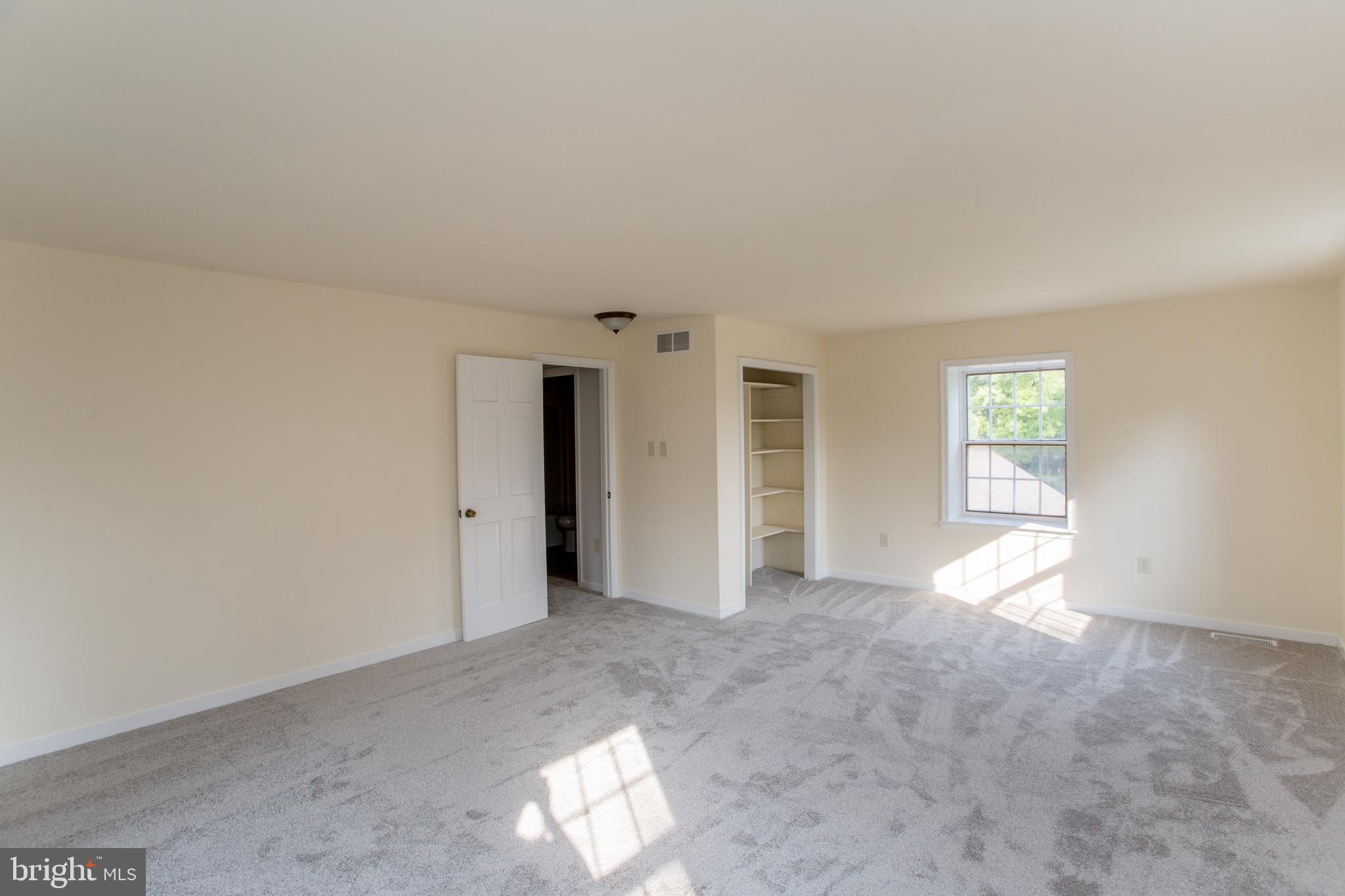 275 PARK DRIVE W