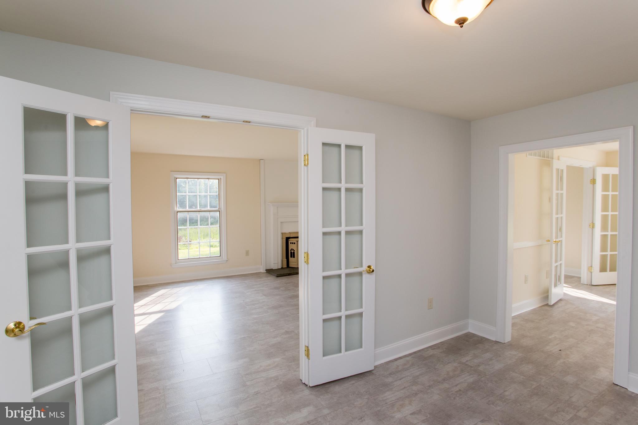 275 PARK DRIVE W