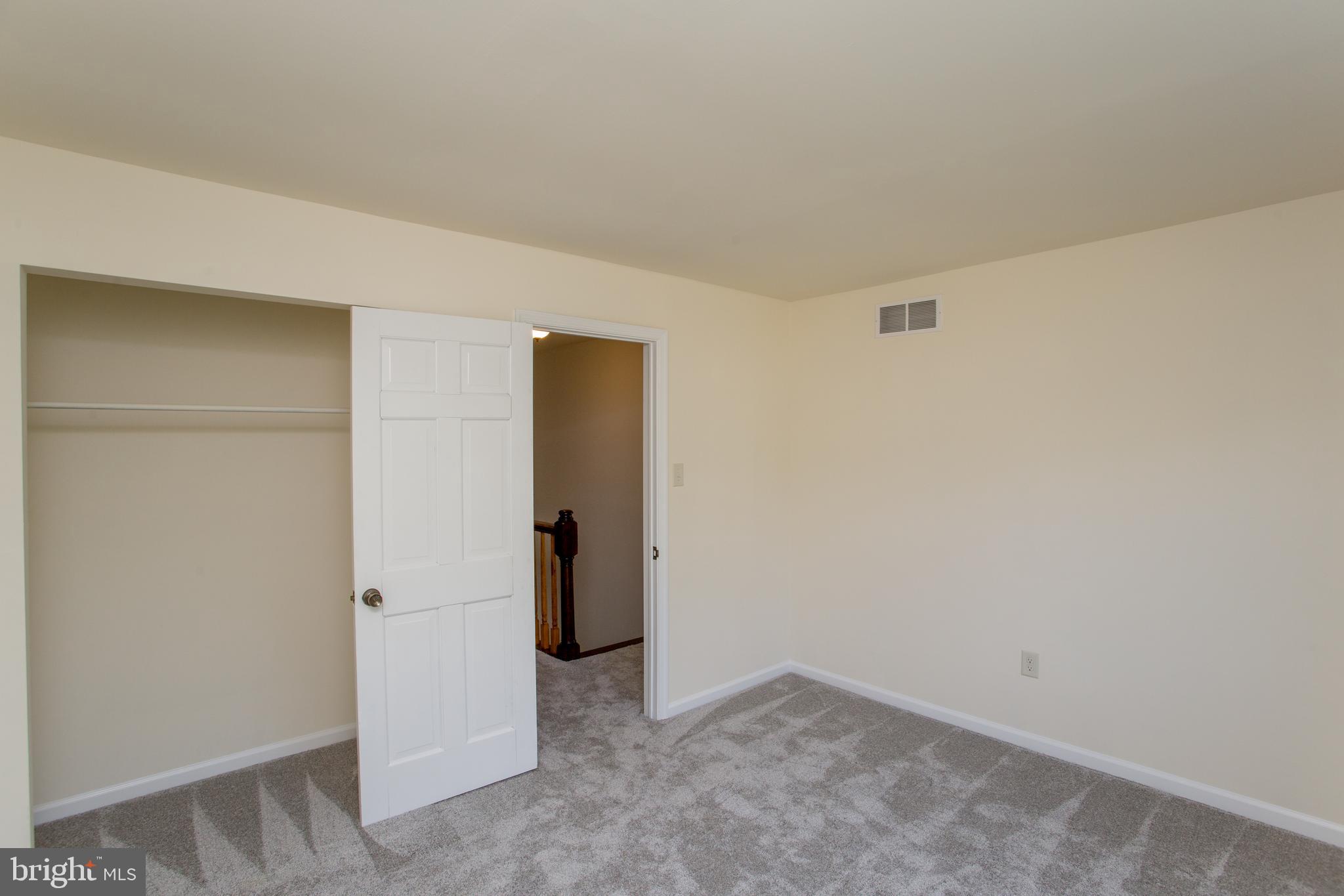 275 PARK DRIVE W