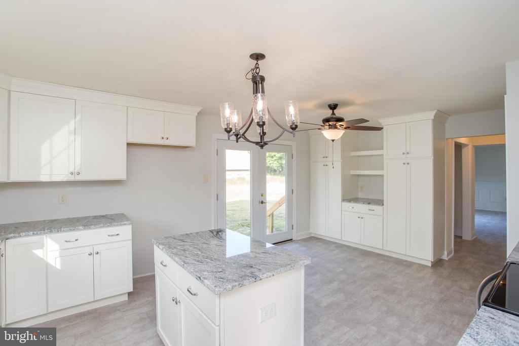 275 PARK DRIVE W