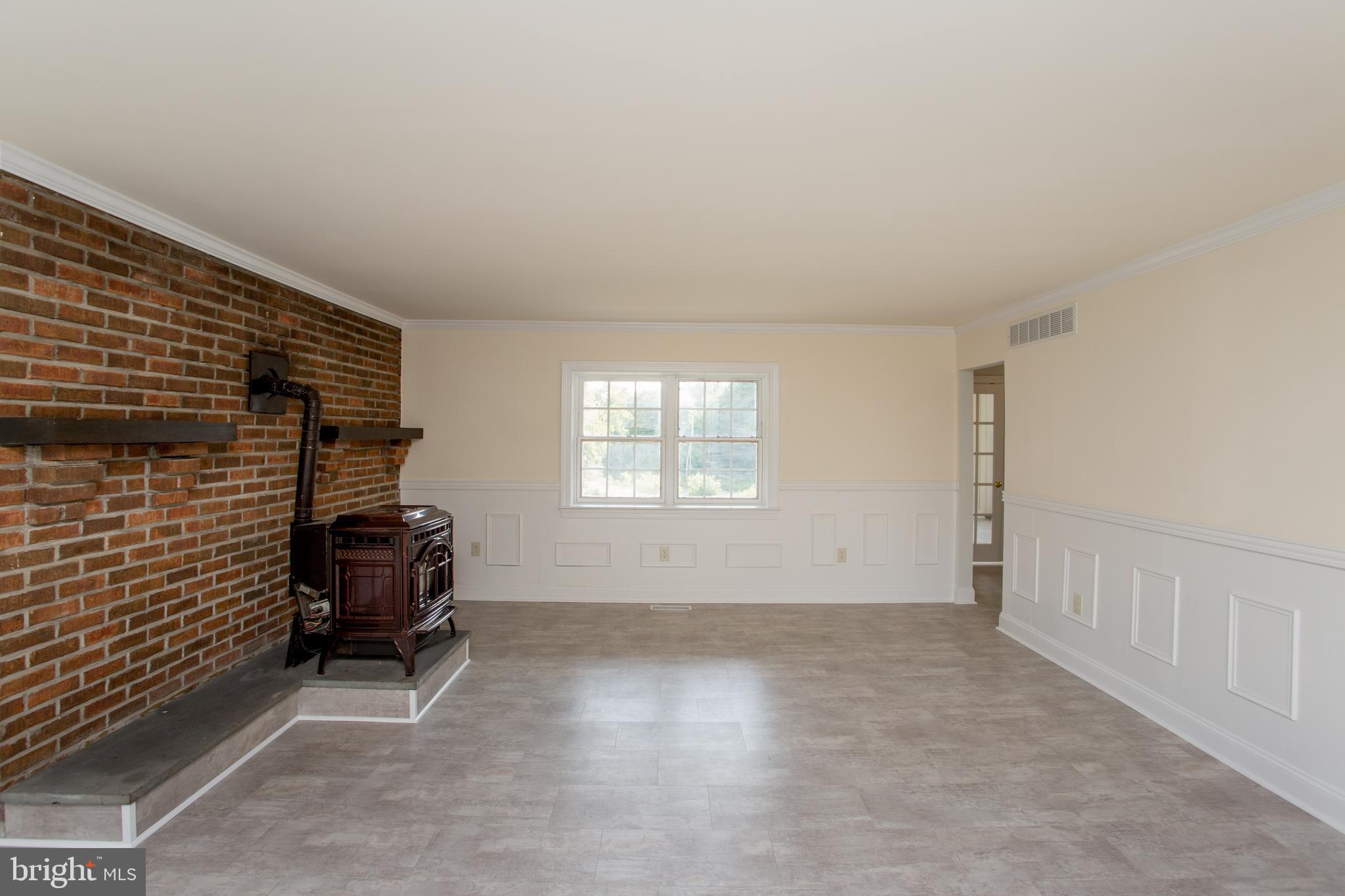275 PARK DRIVE W