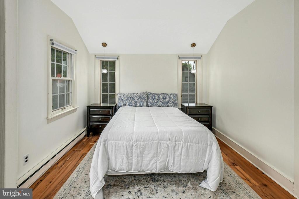 672 OLD BETHLEHEM ROAD