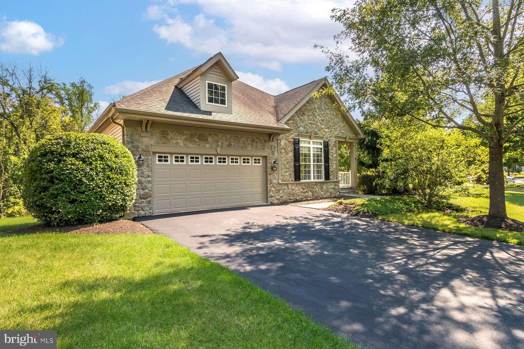 146 SILVERTAIL LANE