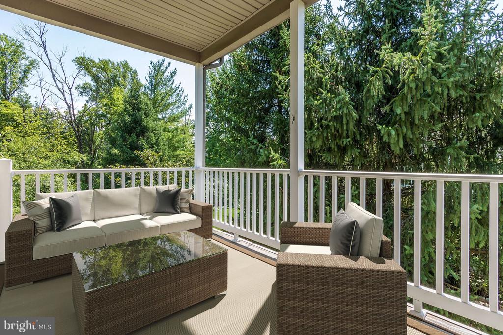 146 SILVERTAIL LANE