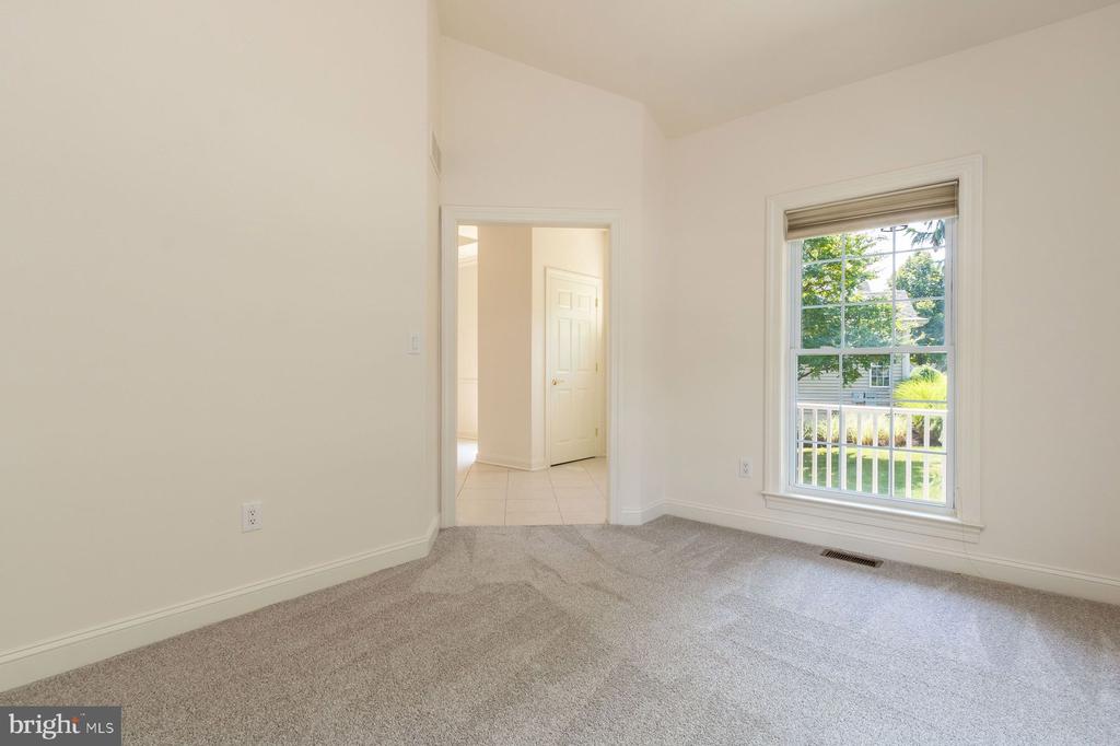 146 SILVERTAIL LANE