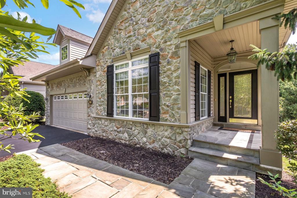 146 SILVERTAIL LANE