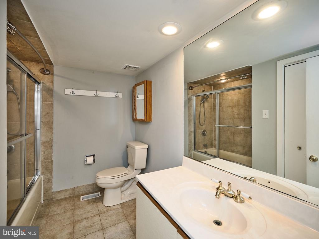 26 RIVERHILL A
