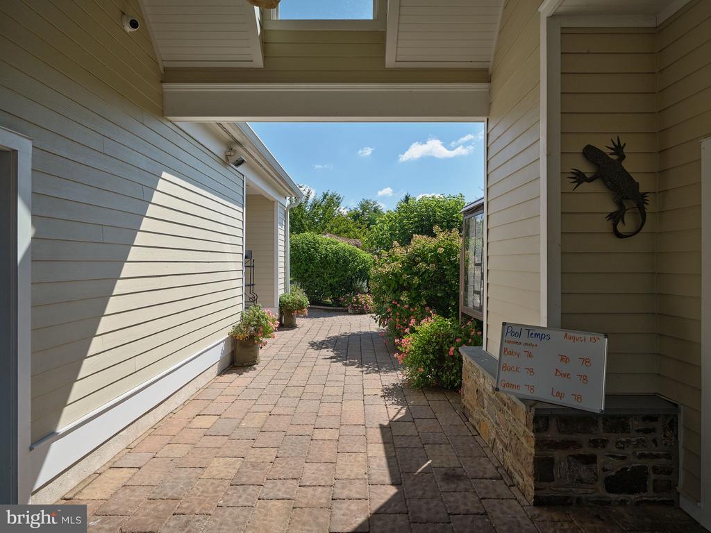 26 RIVERHILL A
