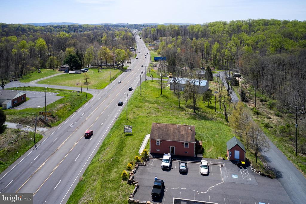 1585 ROUTE 309
