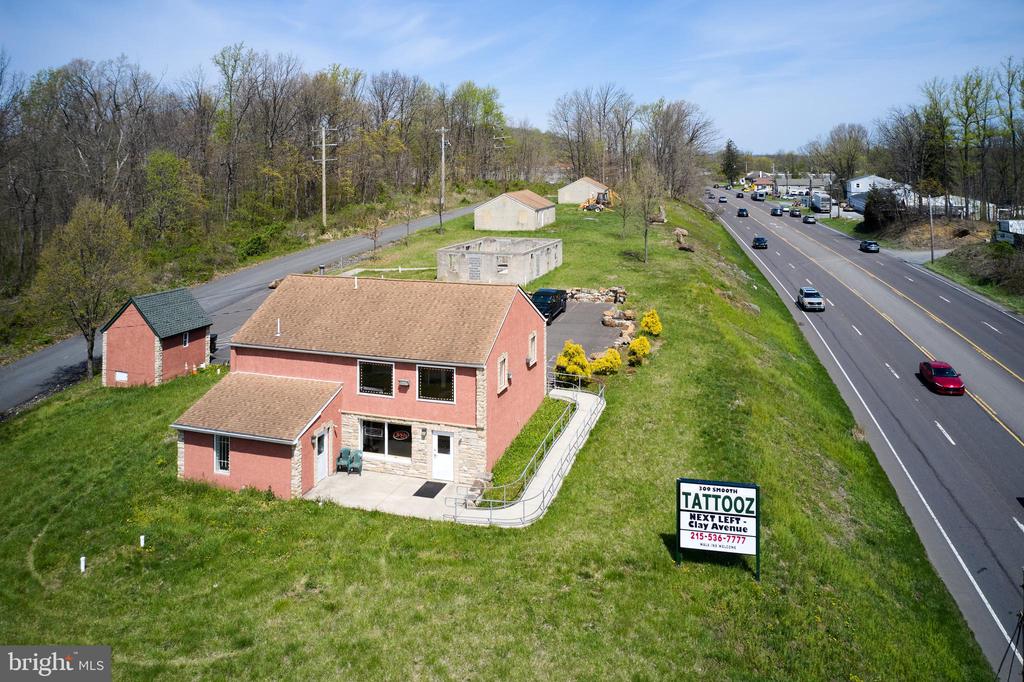 1585 ROUTE 309