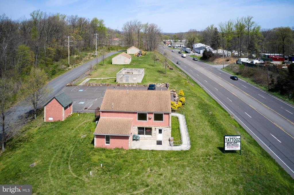 1585 ROUTE 309