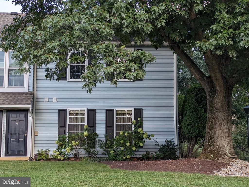 171 SHIRE DRIVE 17A