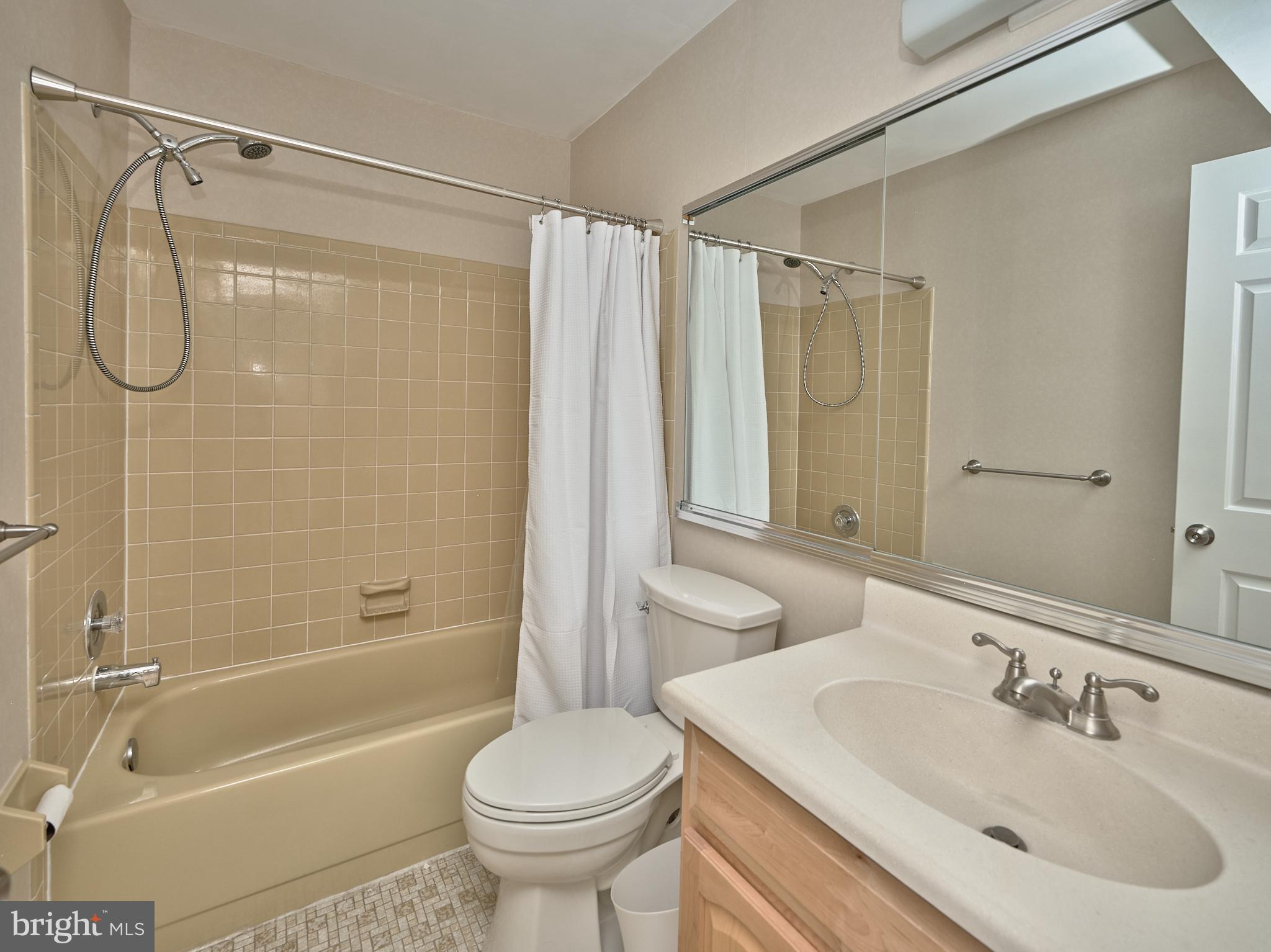 171 SHIRE DRIVE 17A