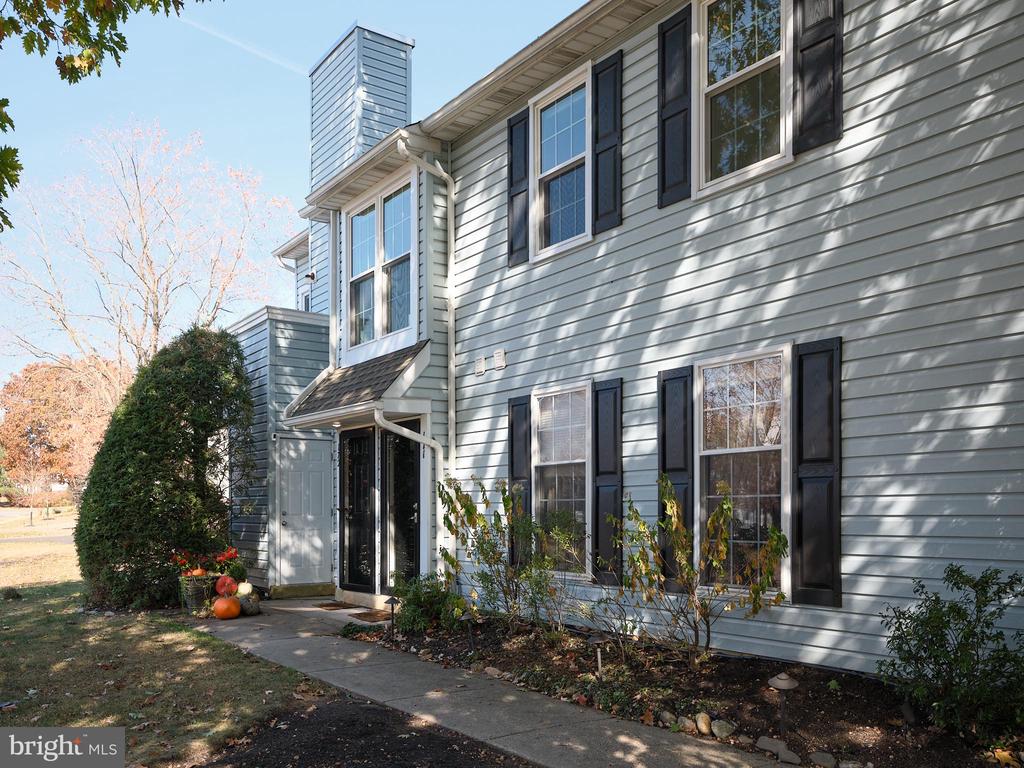 171 SHIRE DRIVE 17A