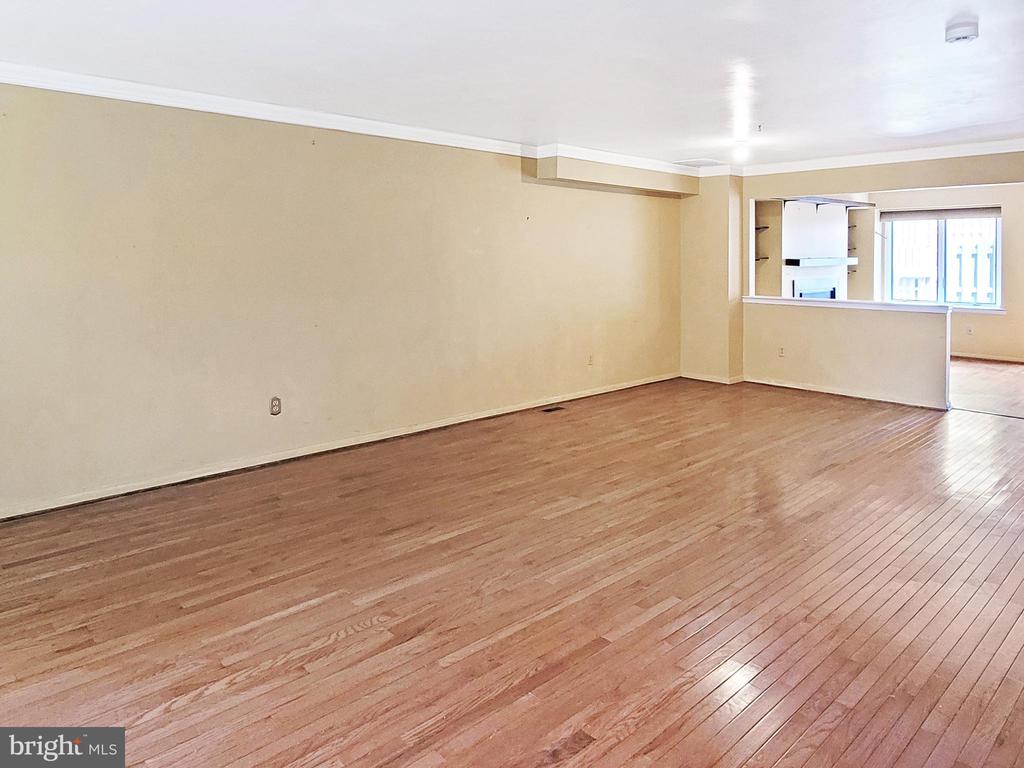 41 PARCHMENT DRIVE