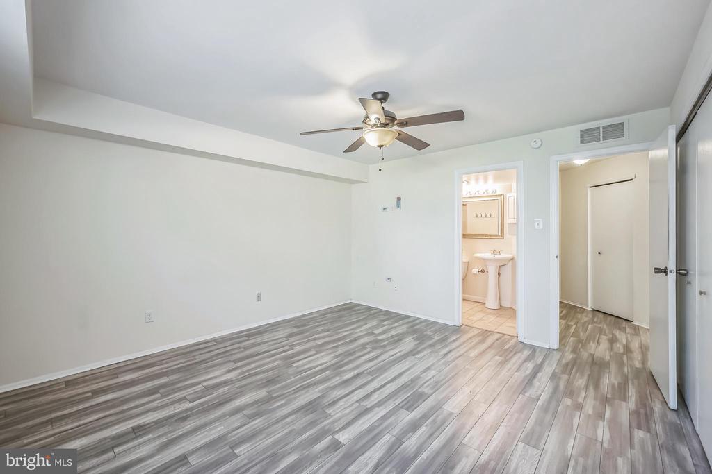1407 SOCIETY PLACE 1