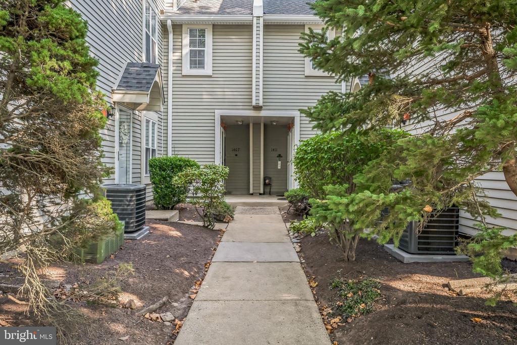 1407 SOCIETY PLACE 1