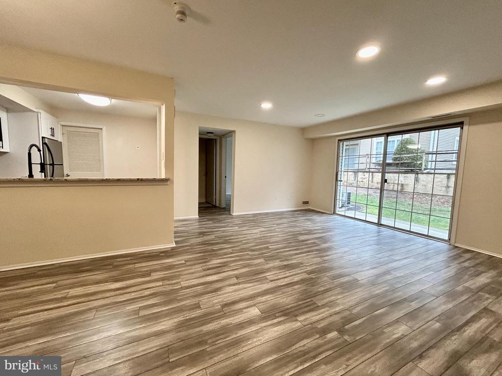 1407 SOCIETY PLACE 1