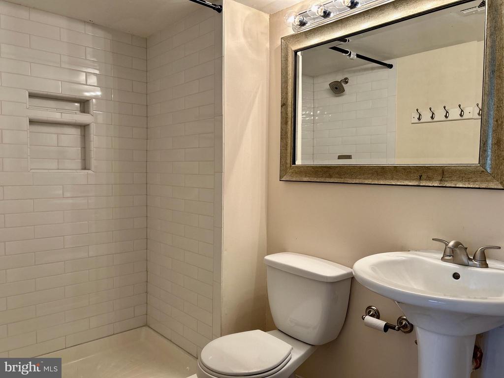 1407 SOCIETY PLACE 1