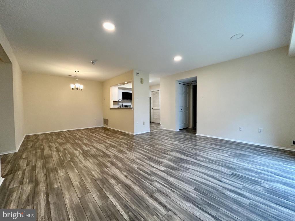 1407 SOCIETY PLACE 1