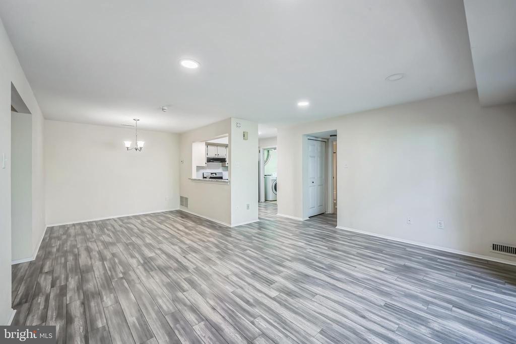 1407 SOCIETY PLACE 1