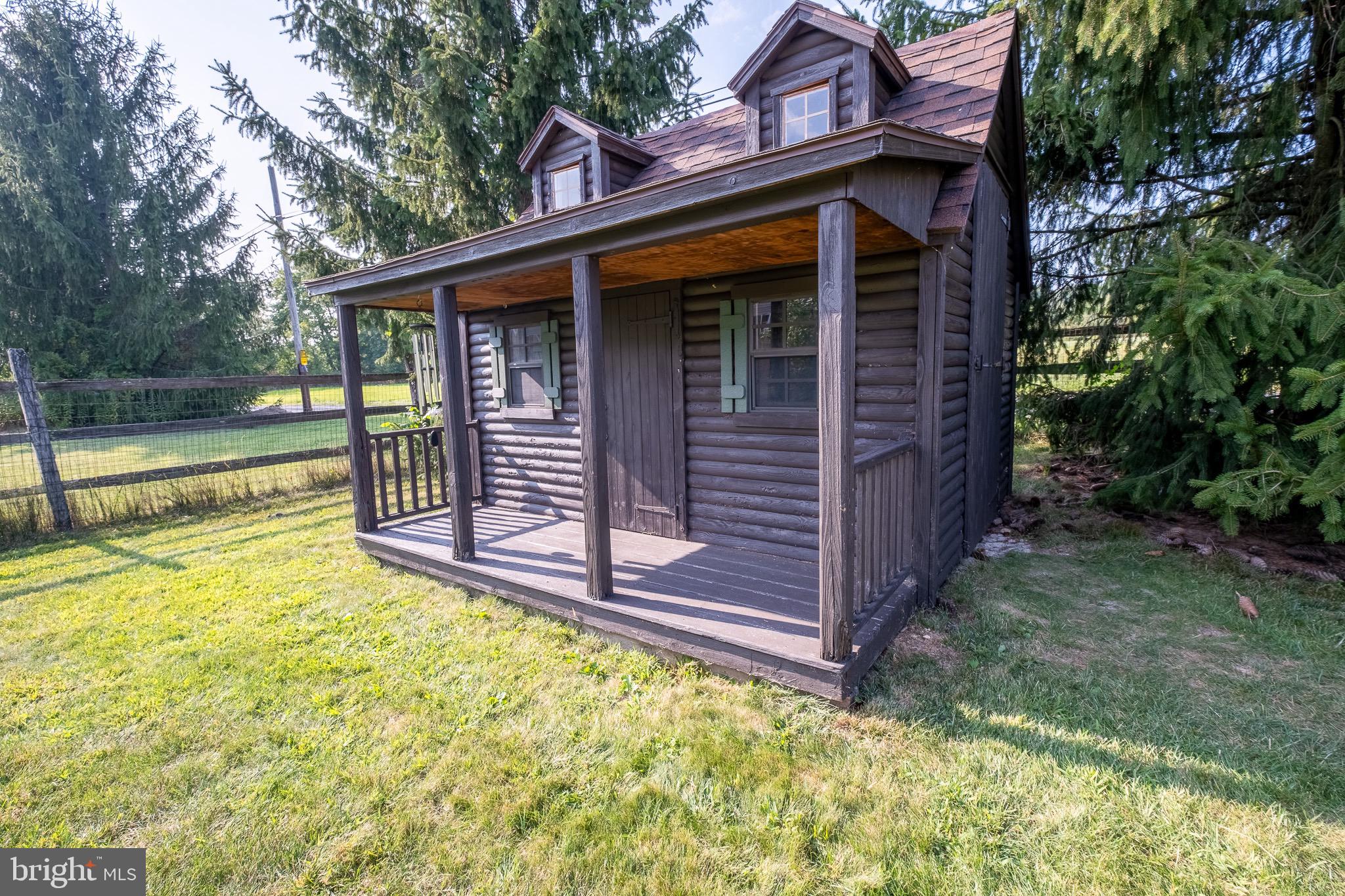 207 WINDSOR COURT