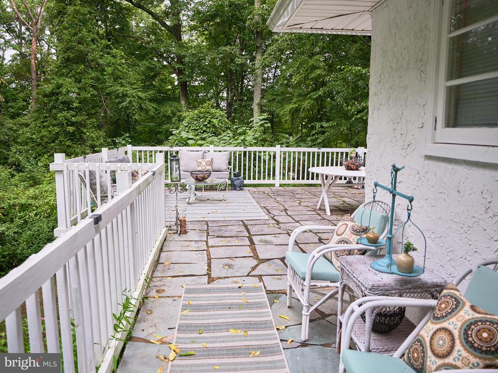 6832 UPPER YORK ROAD