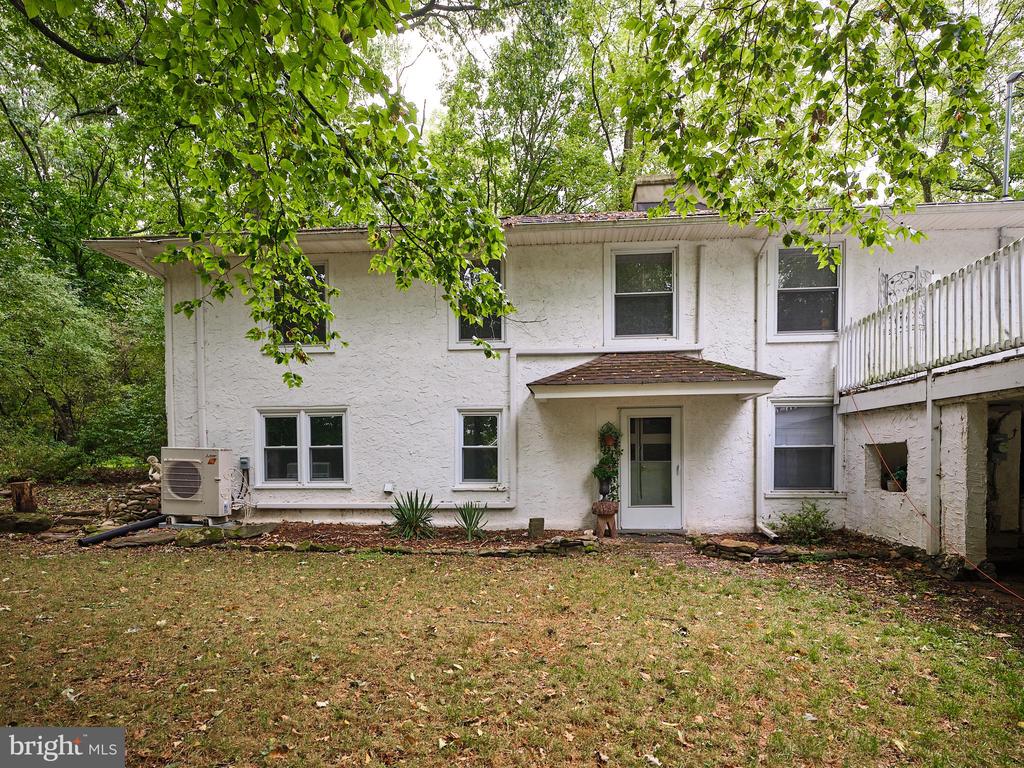 6832 UPPER YORK ROAD
