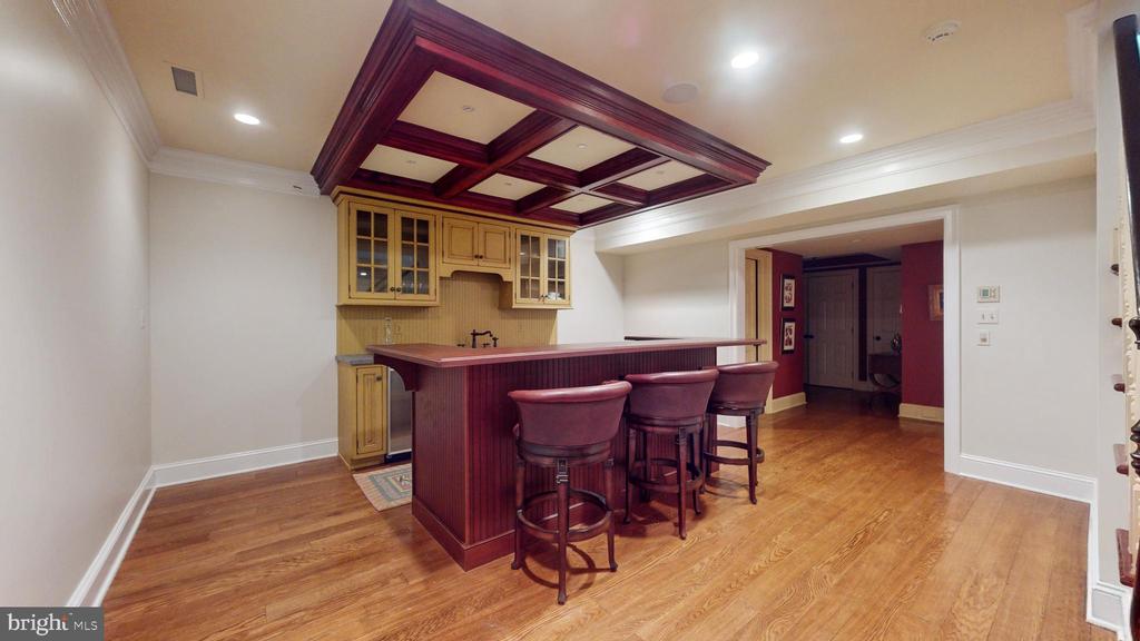 3 SPRUCEFIELD COURT