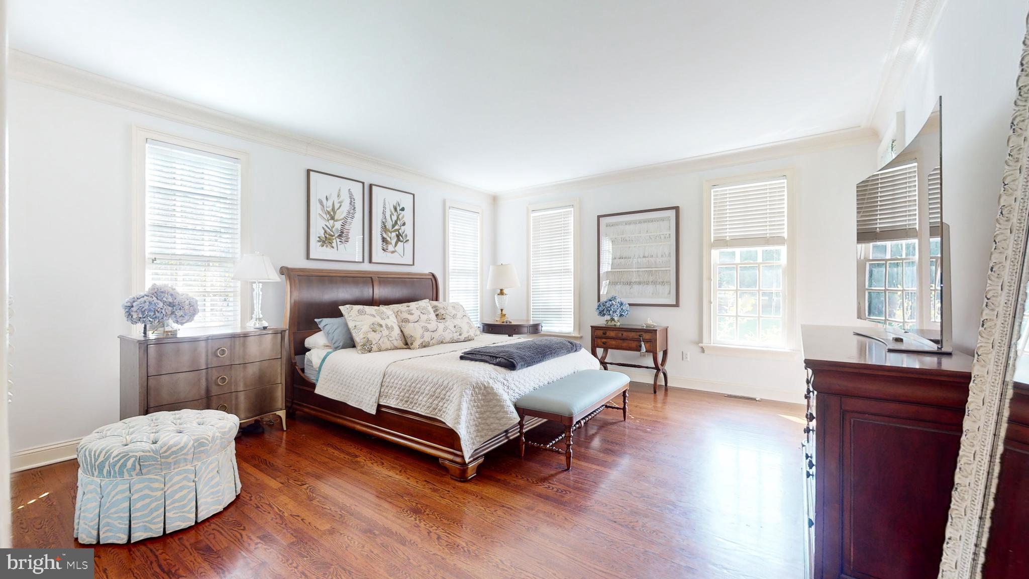 3 SPRUCEFIELD COURT