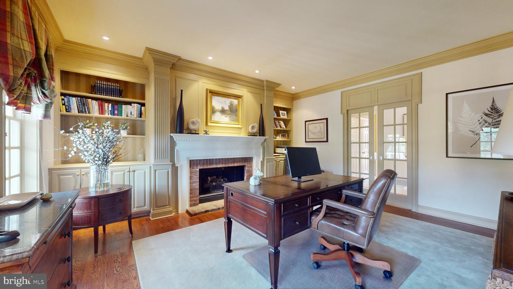 3 SPRUCEFIELD COURT