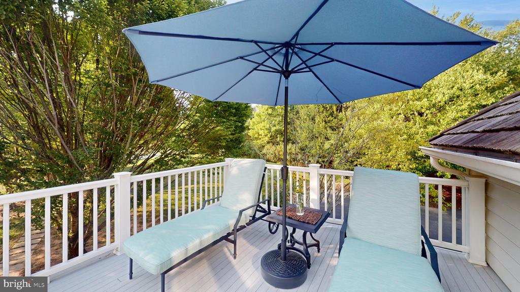 3 SPRUCEFIELD COURT