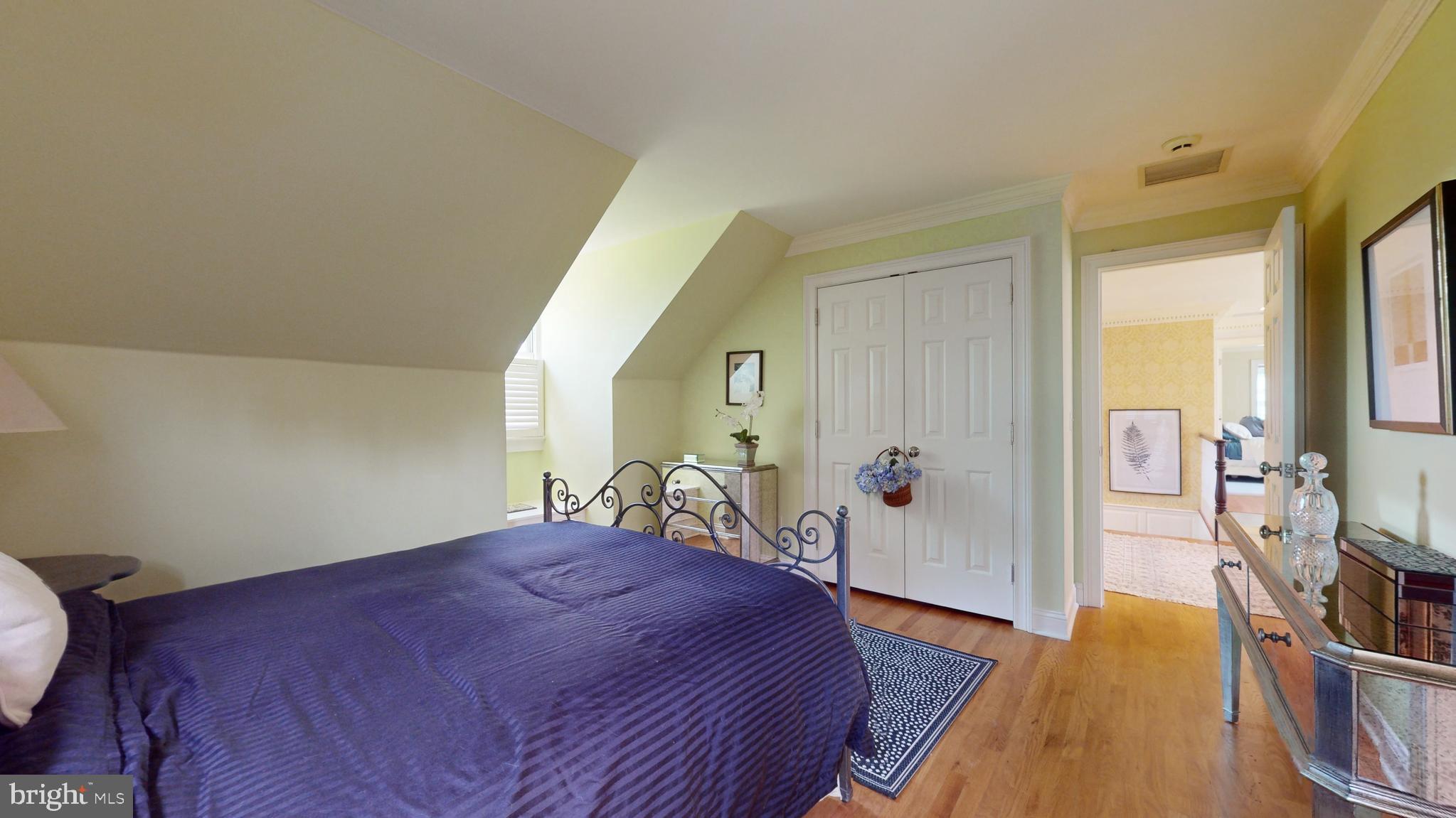 3 SPRUCEFIELD COURT
