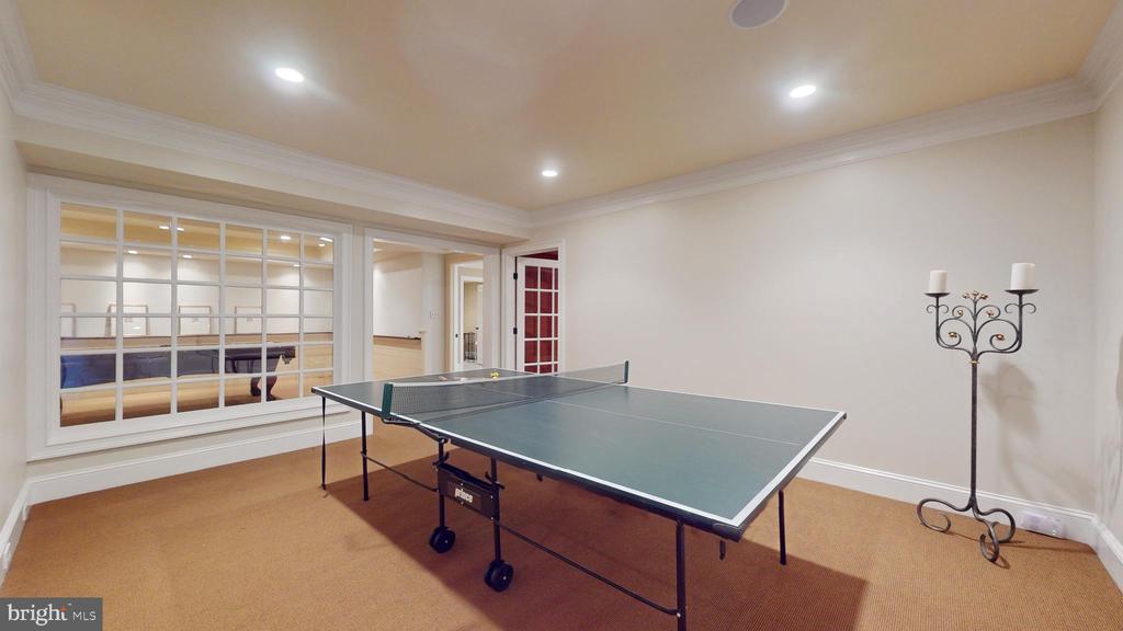 3 SPRUCEFIELD COURT