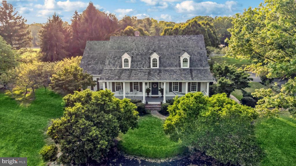3 SPRUCEFIELD COURT