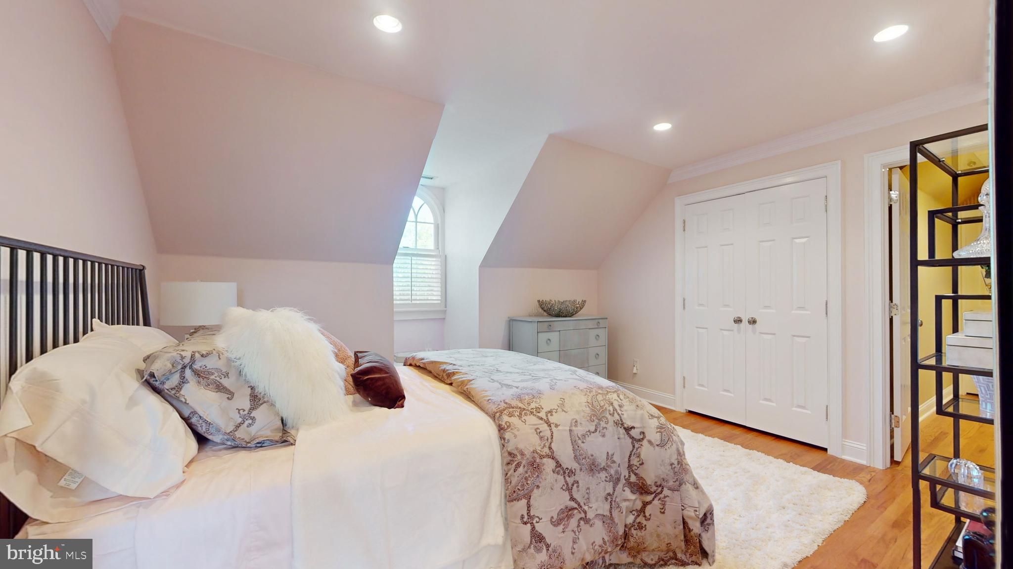 3 SPRUCEFIELD COURT
