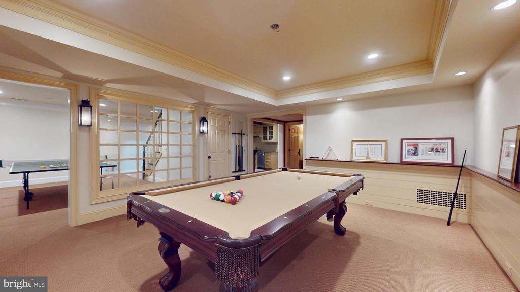 3 SPRUCEFIELD COURT