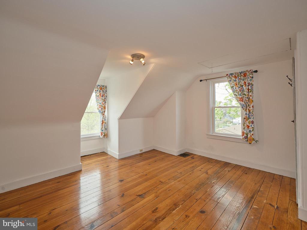 26 N CHANCELLOR STREET