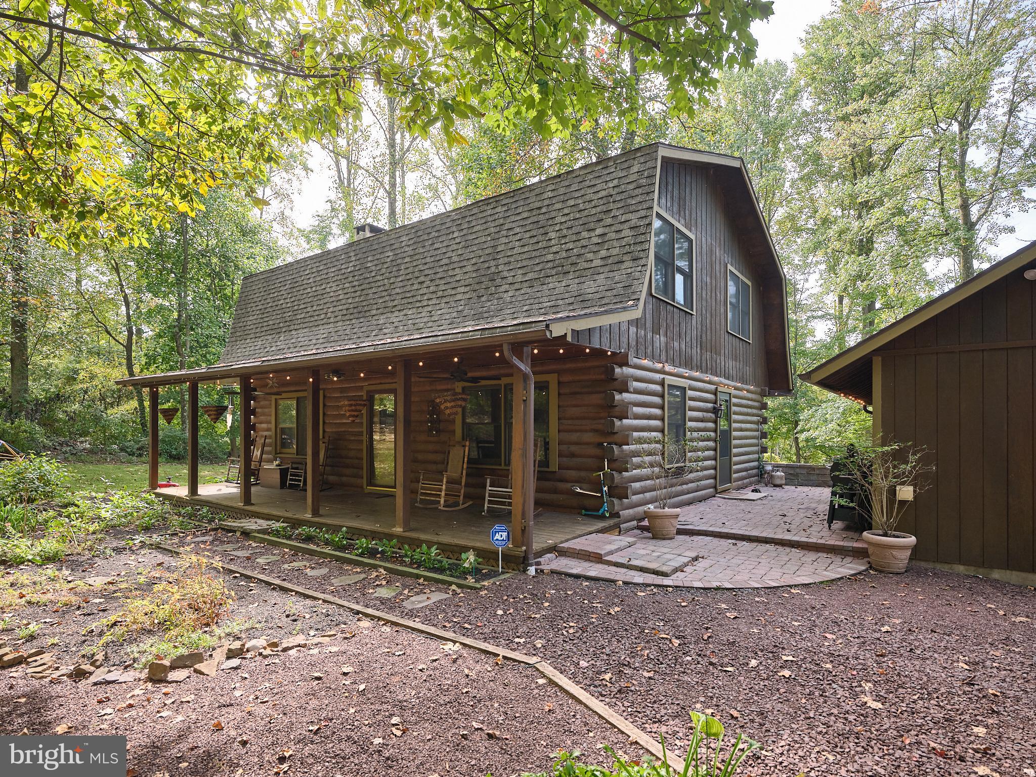 538 LAKE WARREN ROAD