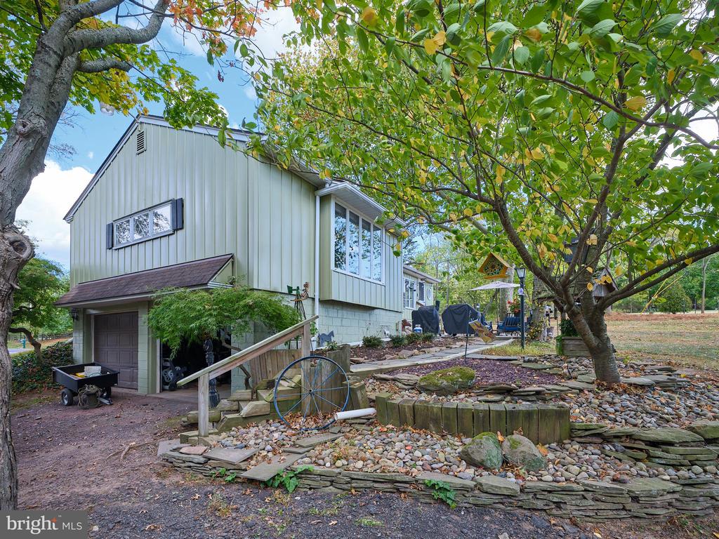 1118 GREEN STREET