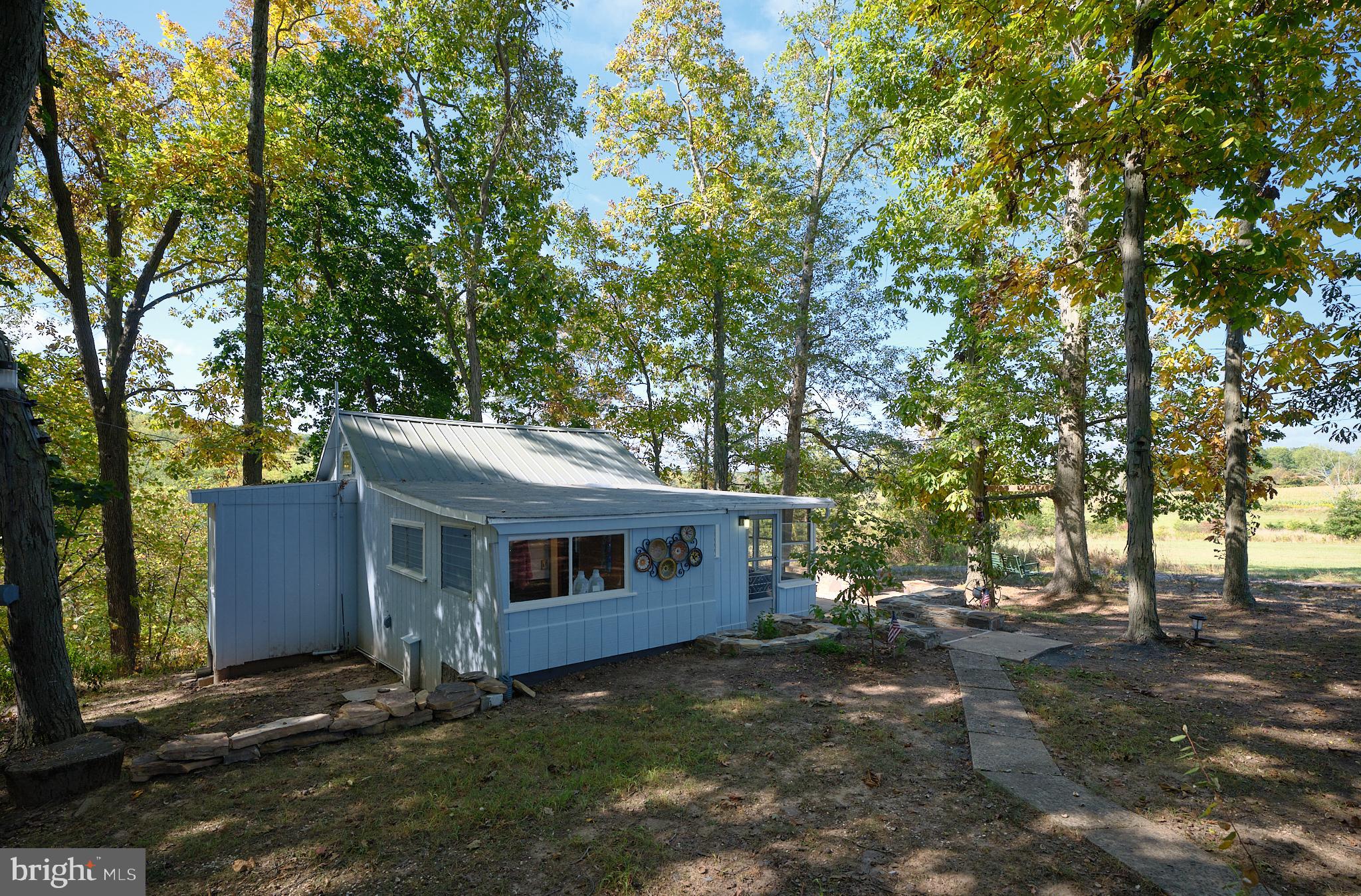 563 E DARK HOLLOW ROAD 245 KYLE LN