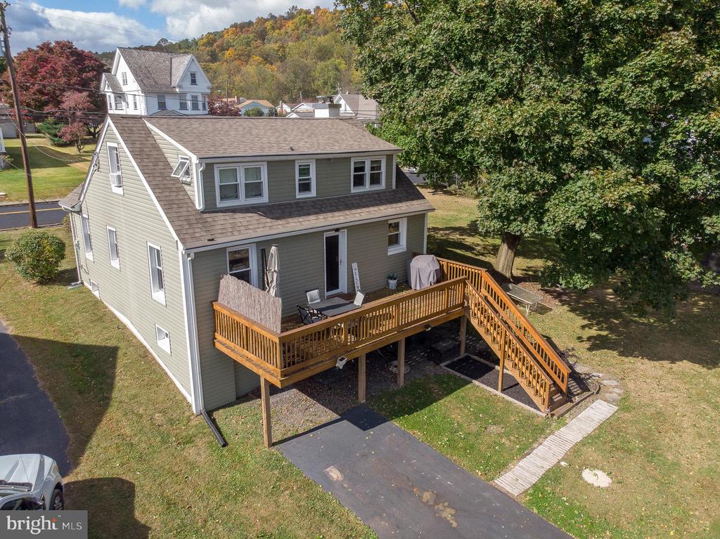 210 EASTON ROAD