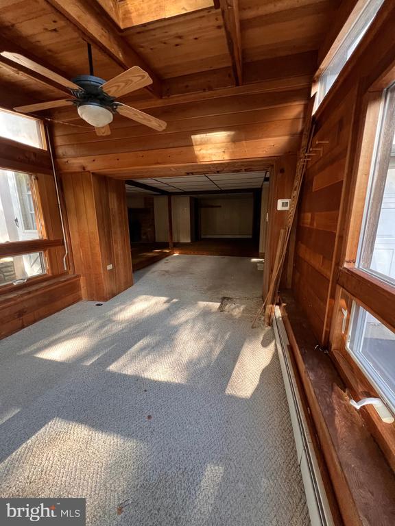 1086 CREAMERY ROAD
