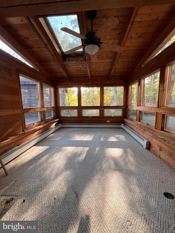 1086 CREAMERY ROAD