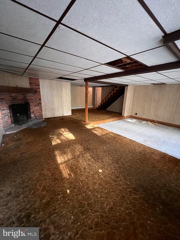 1086 CREAMERY ROAD