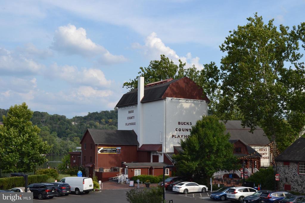 3721 RIVER RD