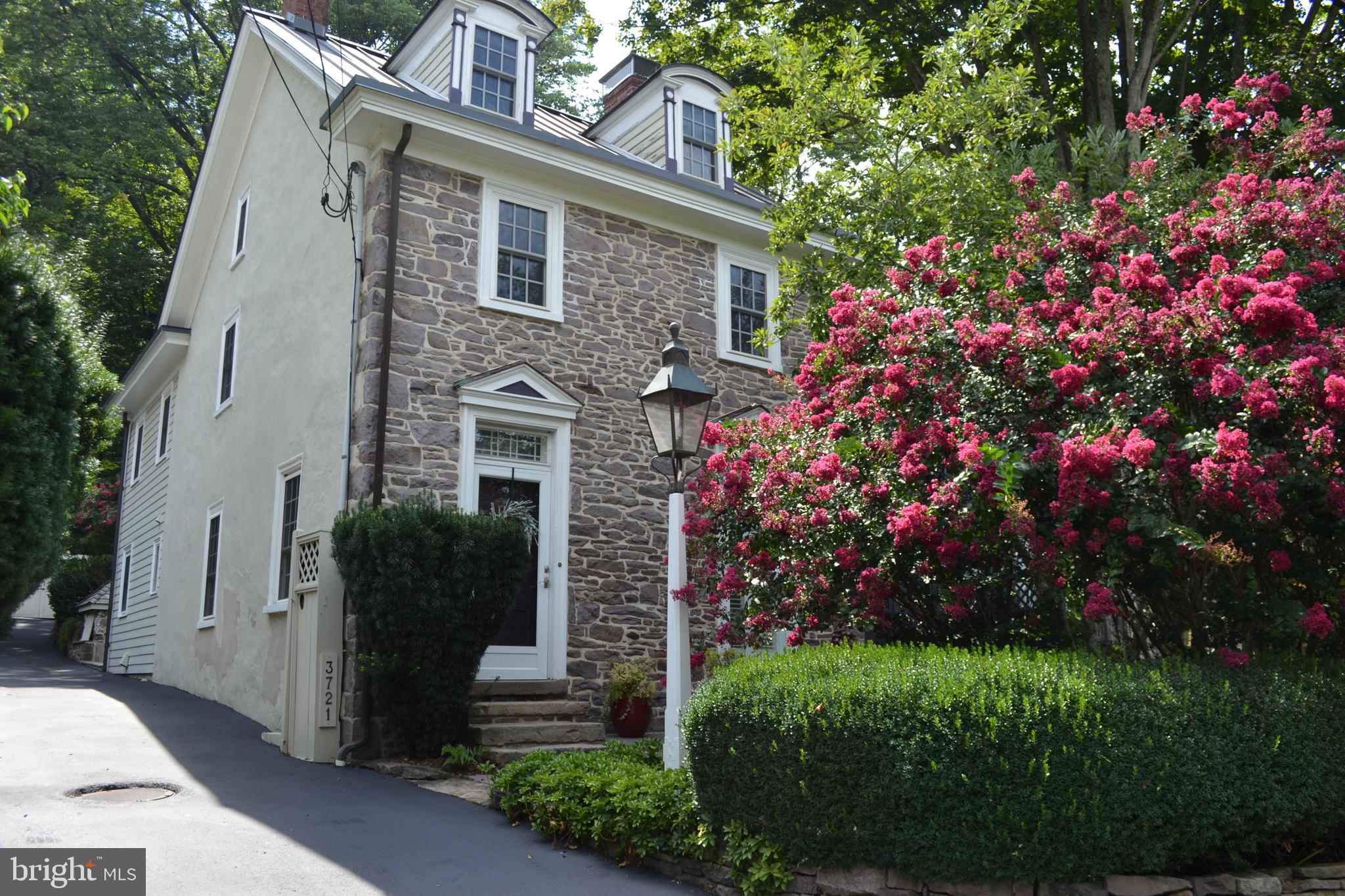 3721 RIVER RD
