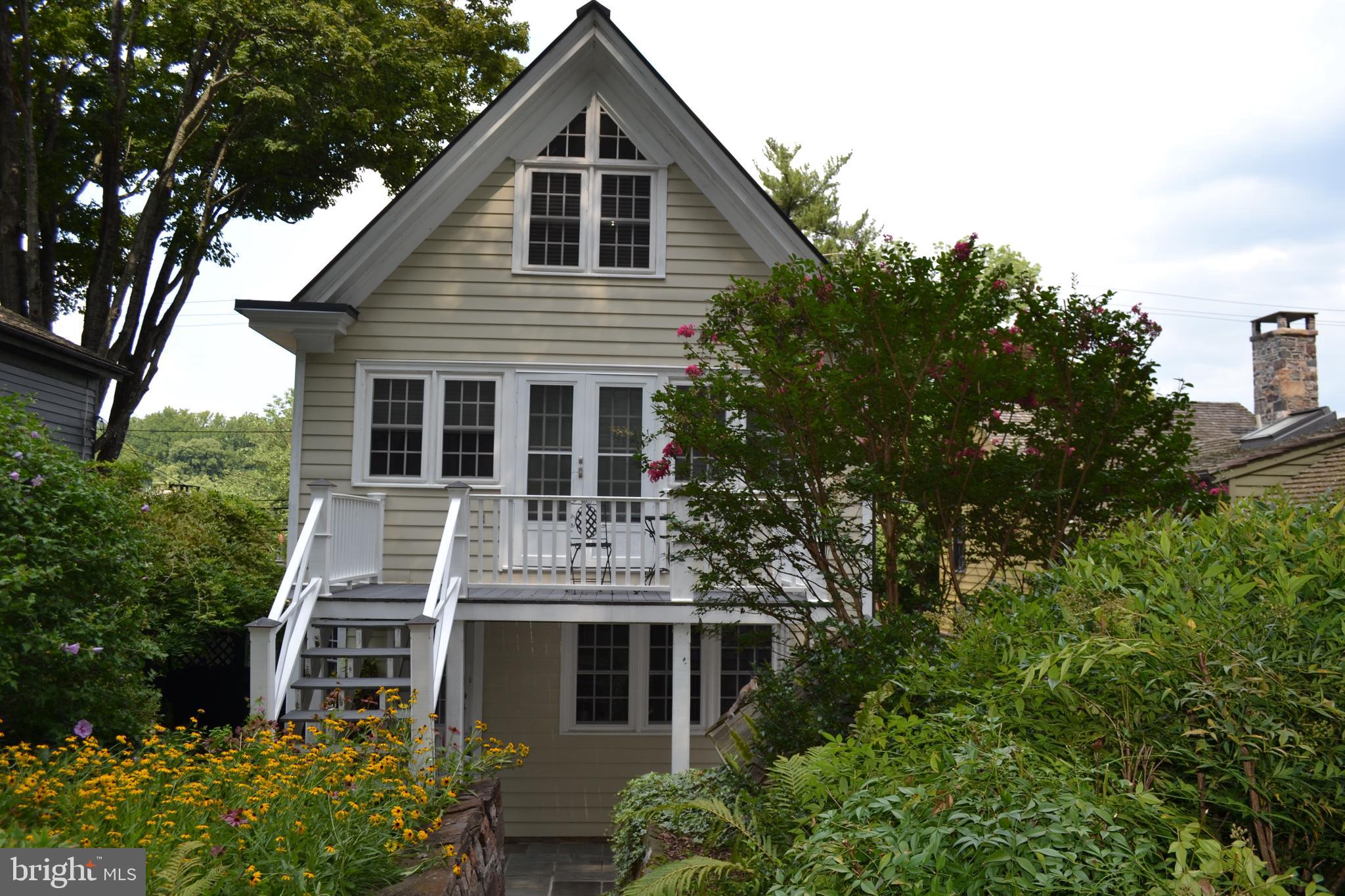 3721 RIVER RD